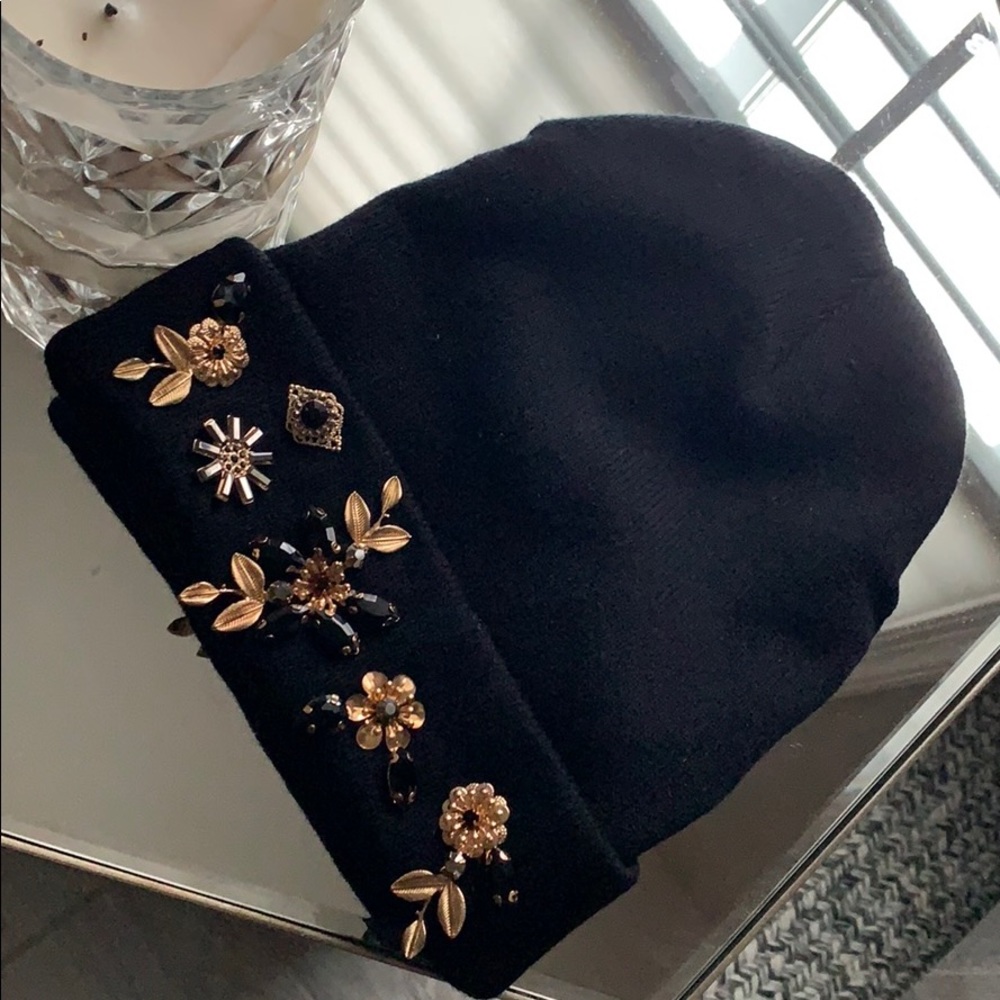 Black beanie with 3D floral design